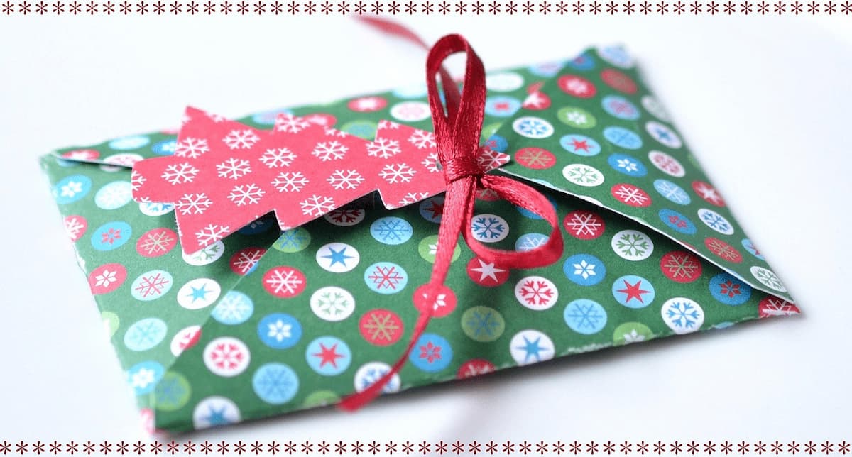 Biglietti auguri solidali aziendali. Foto di congerdesign da Pixabay